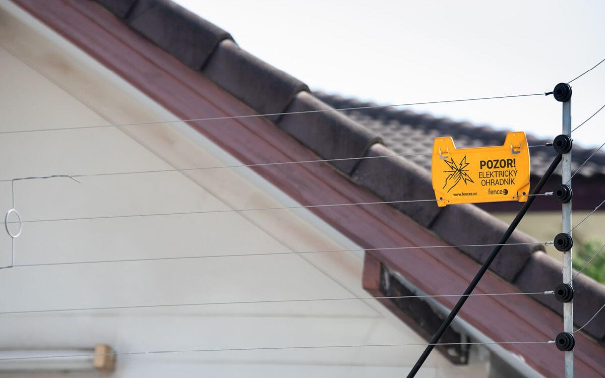 Ogrodzenie elektryczne z ogrodzeniem zapachowym to świetne połączenie dla ochrony mienia