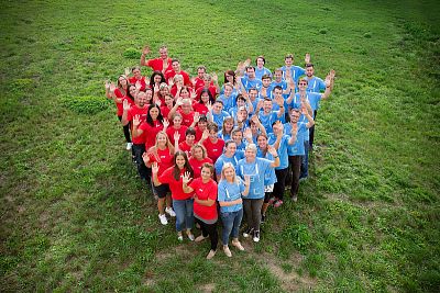 Opracowujemy i produkujemy elektryzatory do ogrodzeń elektrycznych
Chronią one wybieg dla zwierząt lub zabezpieczają teren.